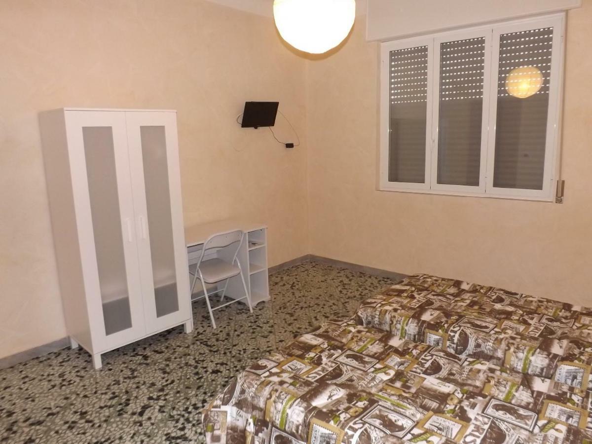 Bed And Breakfast Il Subacqueo Taranto Exterior foto